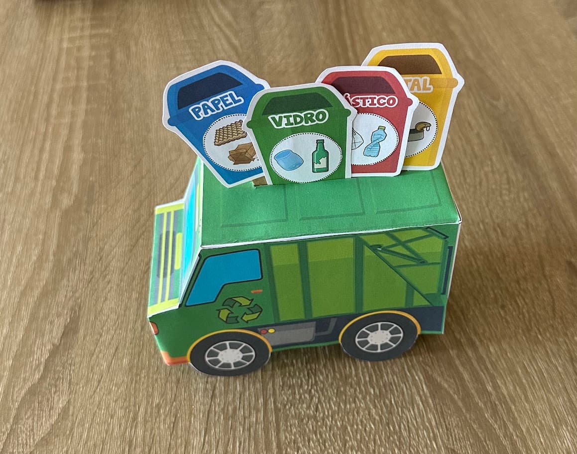 Caminhão 3D Coleta Seletiva + Flipbook(PDF)